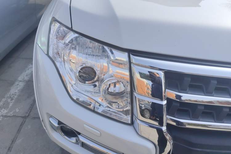 Used Mitsubishi Pajero 2019 3.0L Automatic Standard Edition
