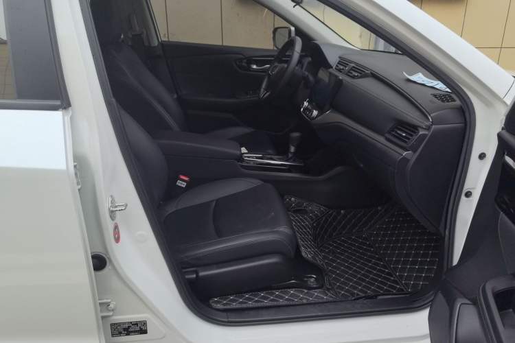 Used Honda Envix 2019 180TURBO CVT Enjoyment Edition China VI Right Front Seat