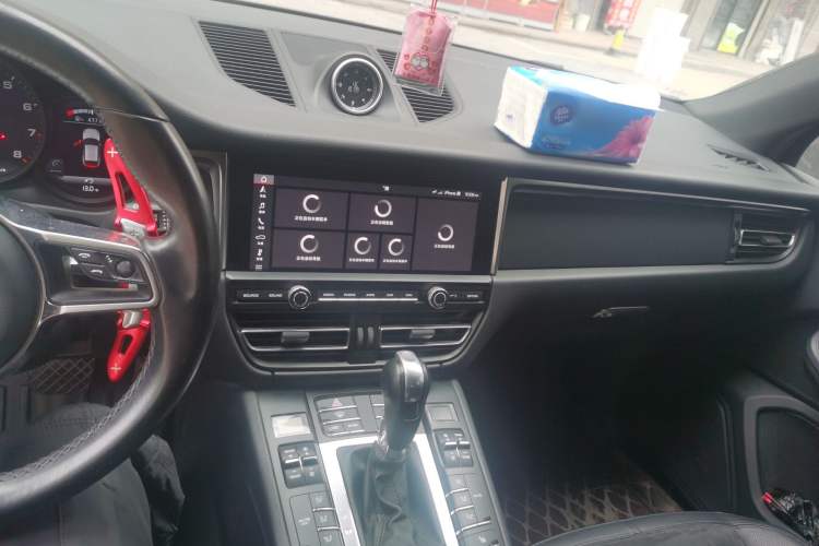 Used Porsche Macan 2018 Macan 2.0T
