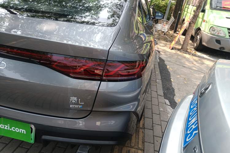 Used BYD Qin L 2025 DM-i Smart Drive 120KM Leading Model