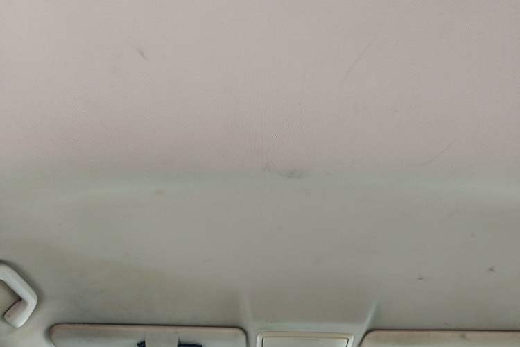 Used Honda CR-V 2012 2.0L two-wheel drive urban version Headliner