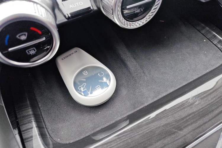 Used EXEED Stellar C-DM 2025 210 Extended-Range Pro Two-Wheel Drive