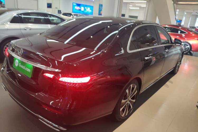 Used Mercedes-Benz E-Class New Energy 2023 E 350 e L Plug-in Hybrid Sedan
