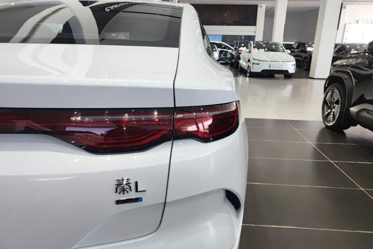 Used BYD Qin L 2025 EV 545KM Excellence Edition Exterior 3