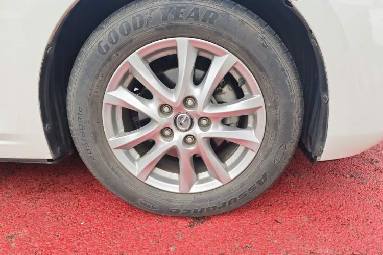 Used Mazda 3 Axela 2017 Sedan 1.5L Manual Comfort Model Emission Standard China V