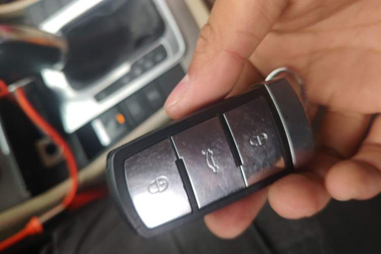 Used Volkswagen Magotan 2012 Revised 1.8TSI Luxury Version Vehicle Key