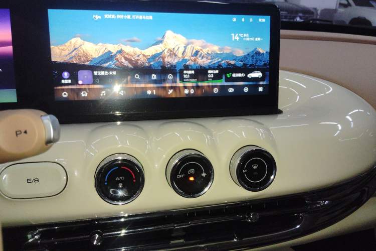 Used Wuling Bingo 2025 333 km Lingxi Connected Version
