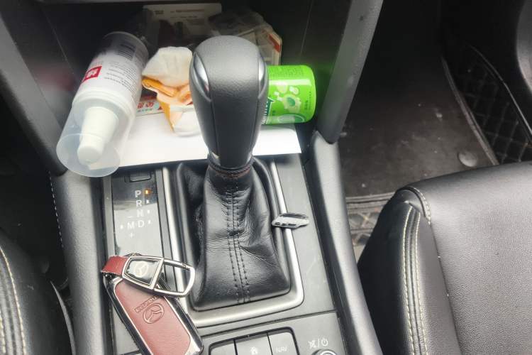 Used Mazda CX-4 2020 2.0L Automatic Two-Wheel Drive Blue Sky Dynamic Edition Gear Lever