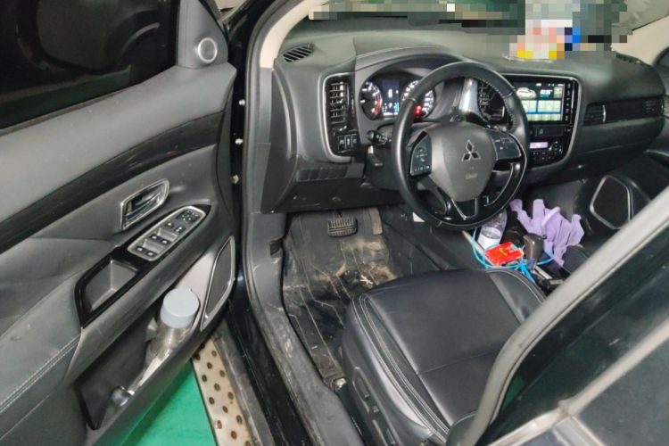 Used Mitsubishi Outlander 2020 2.0L Two-Wheel Drive Enjoyment Version 5 Seats Driver Seat