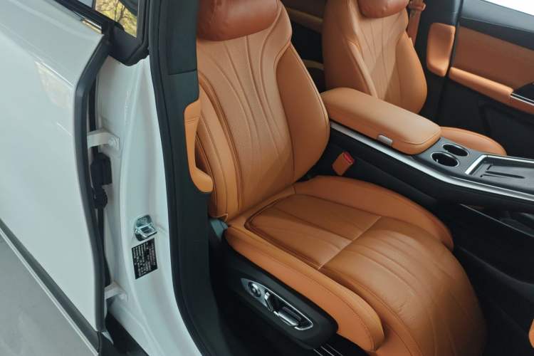 Used XPeng G9 2024 570 Max Right Front Seat