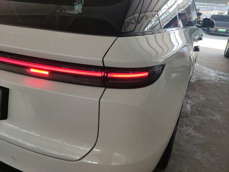 Used Li Auto i6 2025 Model Two-Wheel-Drive Standard Type — 7