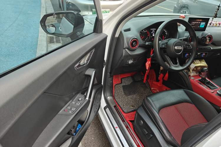 Used Audi Q2L 2021 35 TFSI Fashion Dynamic Model Driver Seat