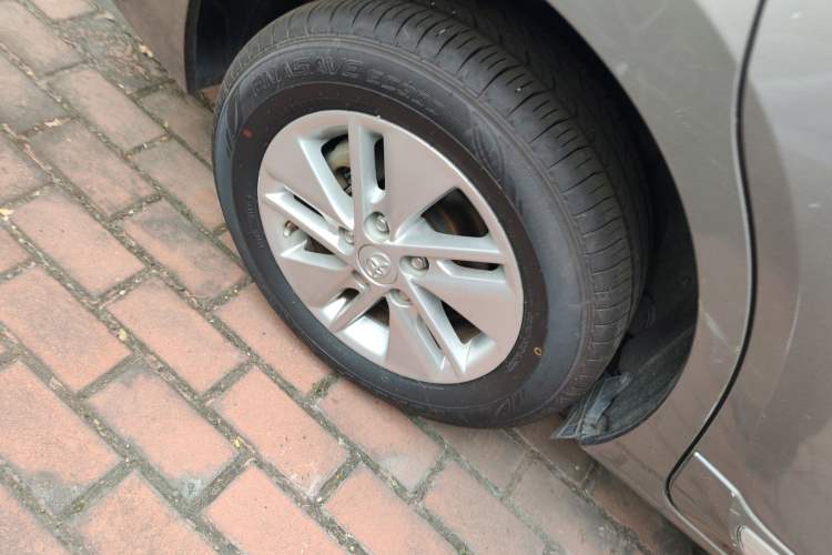 Used Toyota Corolla 2017 1.2T CVT GL-i
