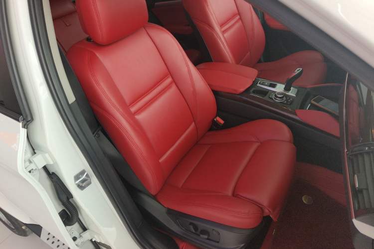 Used BMW X6 2014 xDrive35i Sport model Right Front Seat