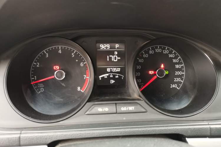 Used Volkswagen Lavida 2015 1.6L Automatic Fashion Edition