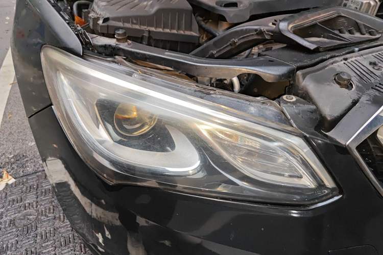 Used Buick GT 2015 15N Automatic Elite Version Right Front Headlight