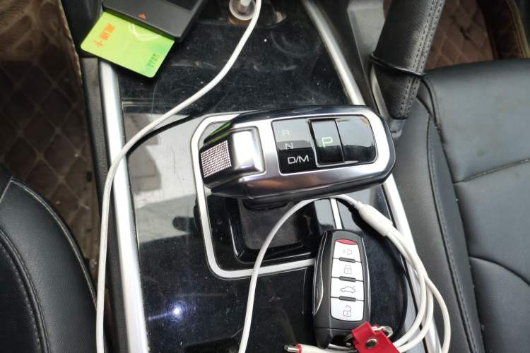 Used Haval H6 2018 Red-Label Sport Edition 1.5T Automatic Two-Wheel Drive Elite Model Gear Lever