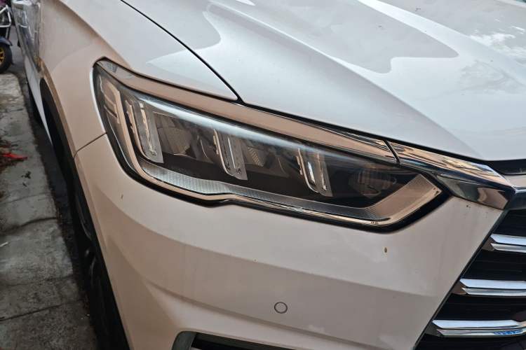 Used BYD Song Pro 2019 1.5T Automatic Prestige Model
