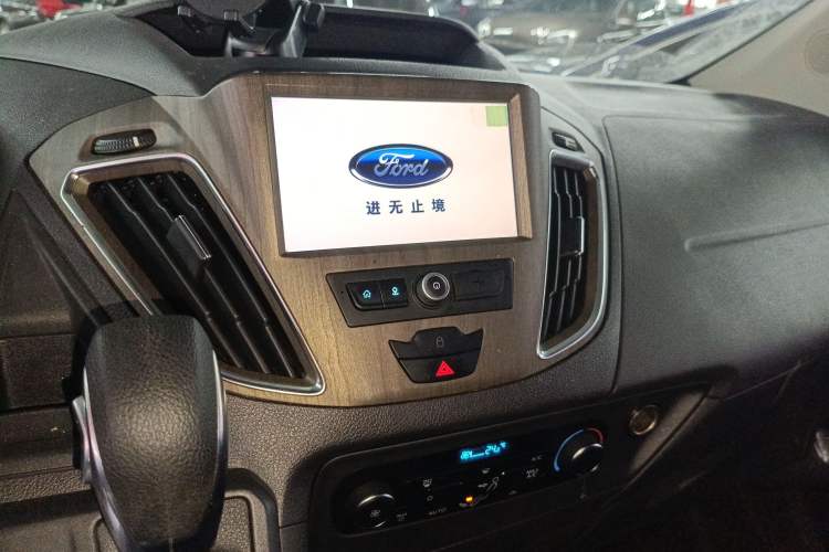 Used Ford Tourneo Custom 2020 2.0T Automatic Elite Edition China VI Standard
