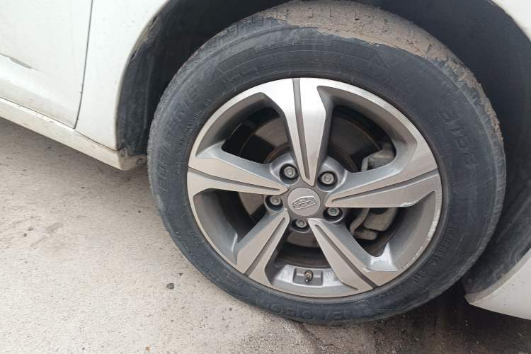 Used Geely Auto Emgrand GL 2018 1.8L Manual Elite Smart Connectivity Version
