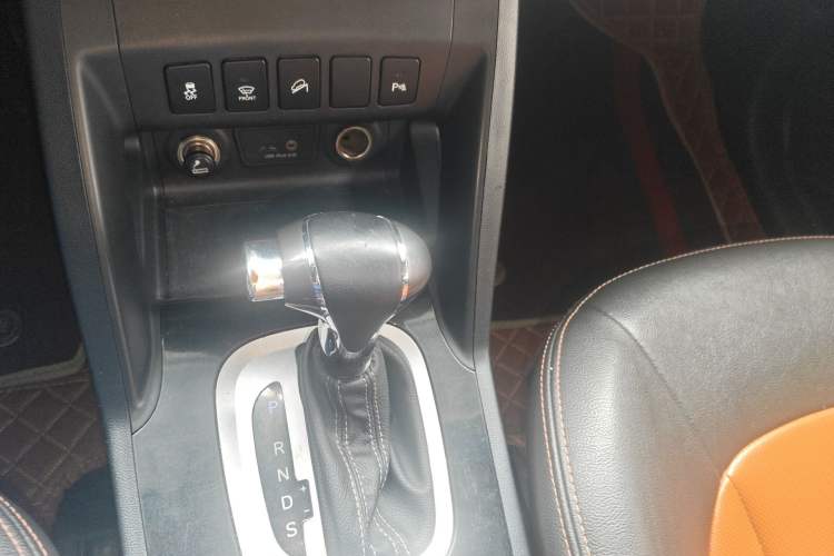 Used JAC Group Refine S5 2014 2.0T Automatic Luxury Edition
