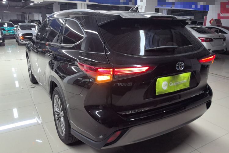 Used Toyota Highlander 2023 2.5L Smart Electric Hybrid Dual-Motor All-Wheel-Drive Supreme Edition – 7 Seats Exterior 2