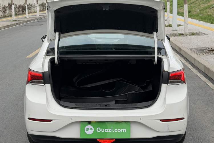 Used Buick GT 2018 18T Automatic Elite Model
