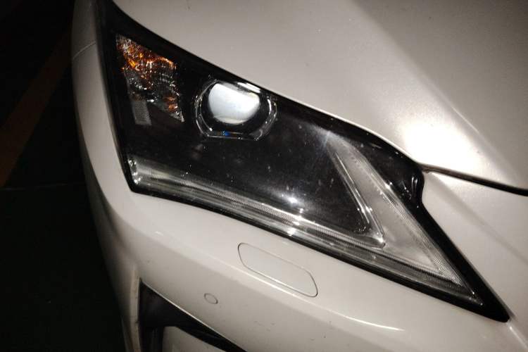 Used Lexus RX 2016 300 Two-Wheel Drive Comfort Edition China VI Standard Right Front Headlight