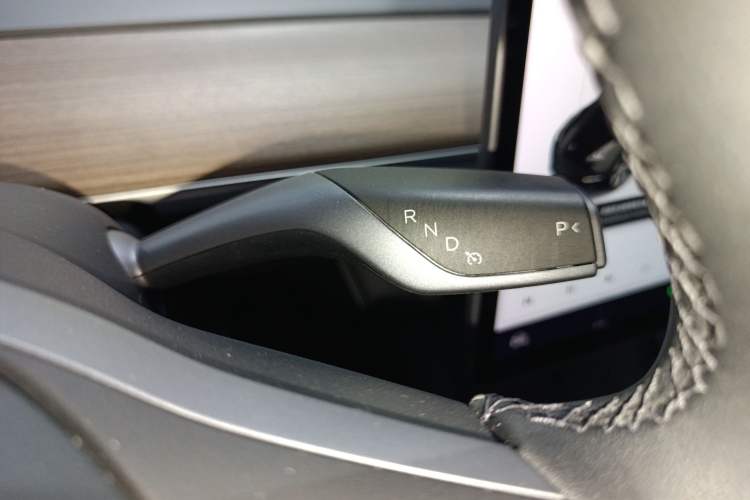 Used Tesla Model Y 2021 Long-Range All-Wheel-Drive Version