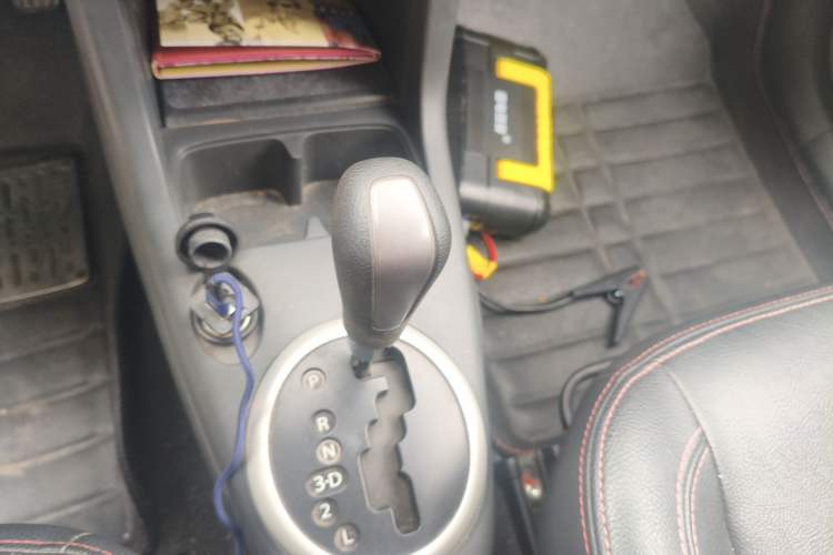 Used Suzuki Swift 2013 1.5L Automatic 20th Anniversary Limited Edition Gear Lever