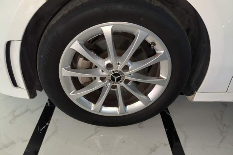 Used Mercedes-Benz A-Class 2019 Restyled A 200 L Sport Sedan Left Front Wheel Hub