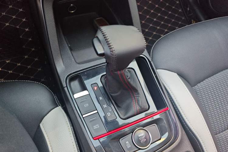 Used Qoros 5 2017 1.6T Automatic Prestige Model
