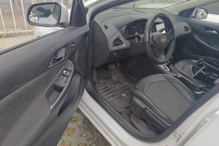 Used Chevrolet Cruze 2016 1.5L Automatic Luxury Edition
