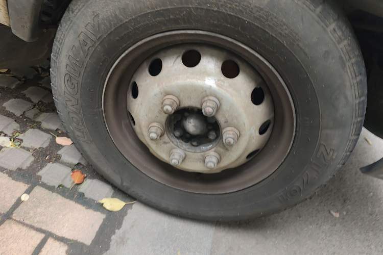 Used Iveco Daily 2014 2.5T-A35 NJ6484ACM47Z4 Right Front Wheel Hub