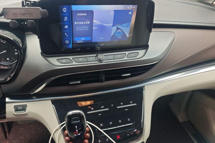 Used Buick GL8 2023 Land Executive Class Comfort Model
