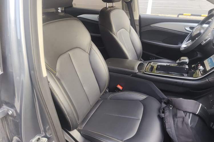 Used Roewe i6 MAX 2020 300TGI Automatic Sporty Cool Edition