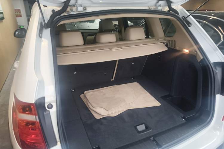 Used BMW X3 2016 sDrive20i
