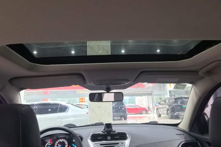 Used Ford Escort 2015 1.5L Automatic Fashion Model
