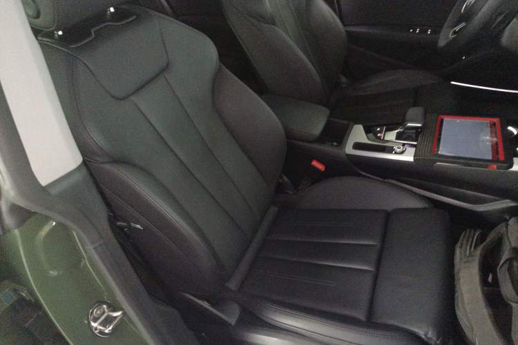 Used Audi A5 2023 Sportback 40 TFSI quattro Luxury Dynamic Edition Right Front Seat