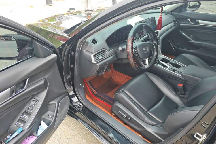 Used Honda Accord 2022 260TURBO Luxury Edition Driver Seat