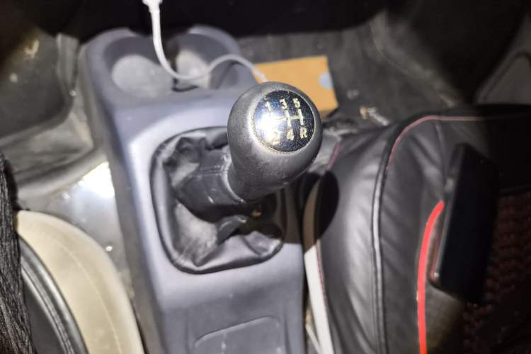 Used Jinbei Hiace X30 2018 1.3L Cargo Van Standard Version DLCG12 Gear Lever
