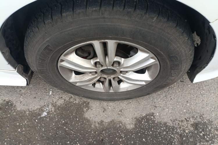 Used SAIC MAXUS G10 2019 PLUS 1.9T Manual Passenger Version Diesel Emission Standard China V
