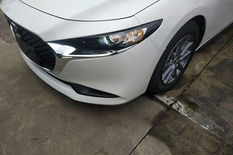 Used Mazda Mazda 3 Axela 2022 2.0L Automatic Zhiqing Edition