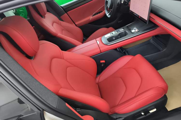 Used Xiaomi Auto SU7 2024 Rear-Drive Ultra-Long Range Advanced Pro-Level Intelligent Driving Version