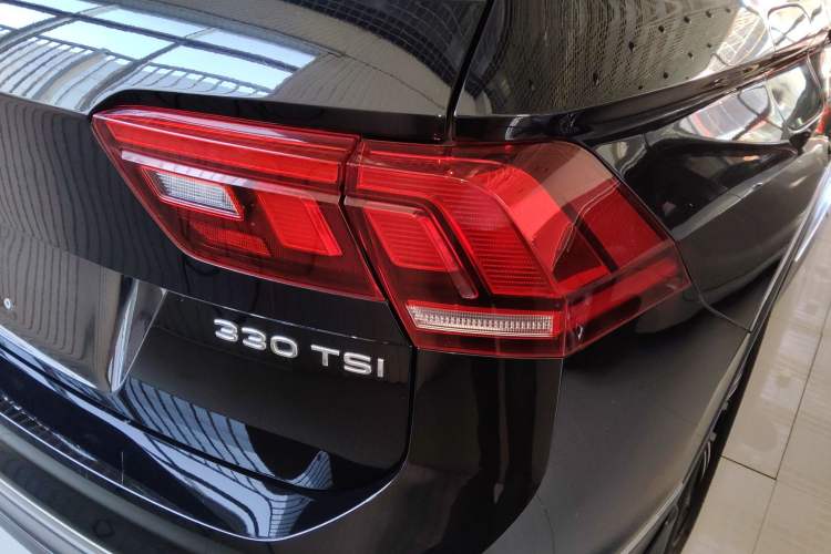 Used Volkswagen Tiguan L 2021 330TSI Automatic Two-Wheel Drive Smart Edition
