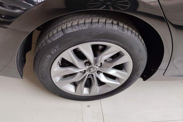 Used Toyota Avalon 2019 2.0L Luxury Edition China VI Standard