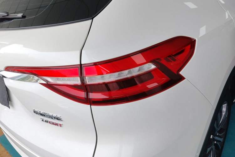 Used Haval F7 2020 2.0T Two-Wheel Drive i-Van