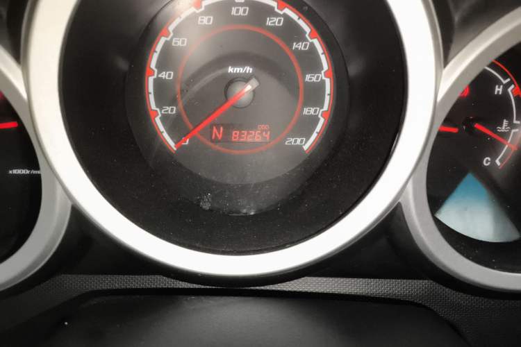 Used CHANGAN CX20 2014 1.4L IMT Sunroof Navigation Version China IV Standard