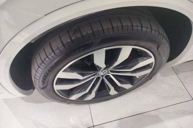 Used Volkswagen Touareg 2019 3.0 TSI Advanced Version China V Standard Left Front Wheel Hub