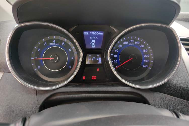 Used Hyundai Elantra (5th Generation / Langdong) 2016 1.6L Automatic Prestige Model
